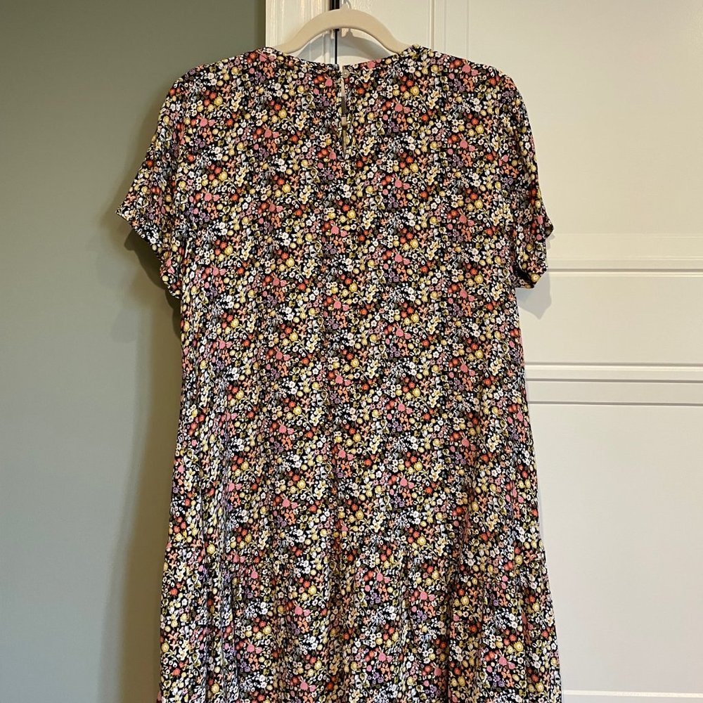 Loft Medium Petite FLORAL FLOUNCE SWING DRESS